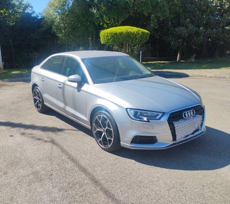 AUDI A3 1.4 TFSI SEDAN AMBIENTE 16V FLEX 4P TIPTRONIC AUDI A3 1.4 TFSI SEDAN AMBIENTE 16V FLEX 4P TIPTRONIC